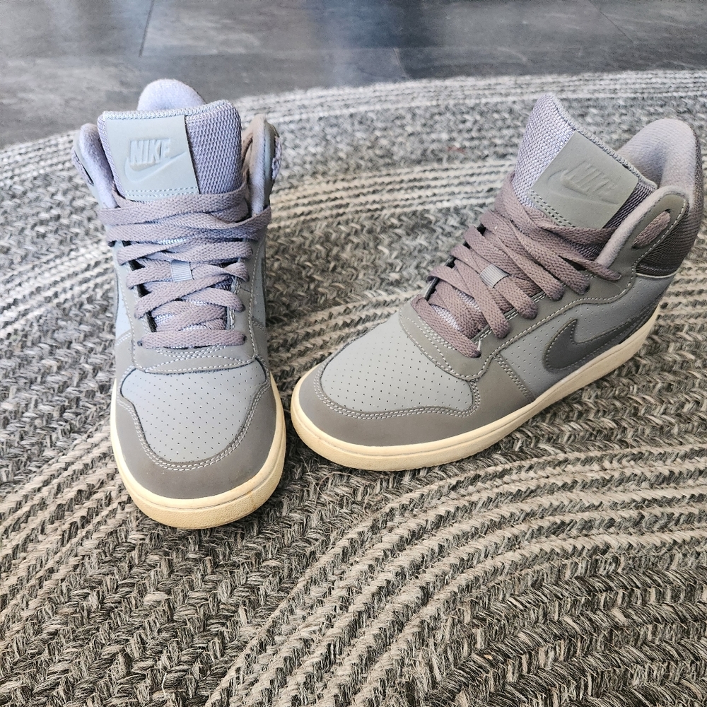 Nike Court Borough grey peach sneakers 7